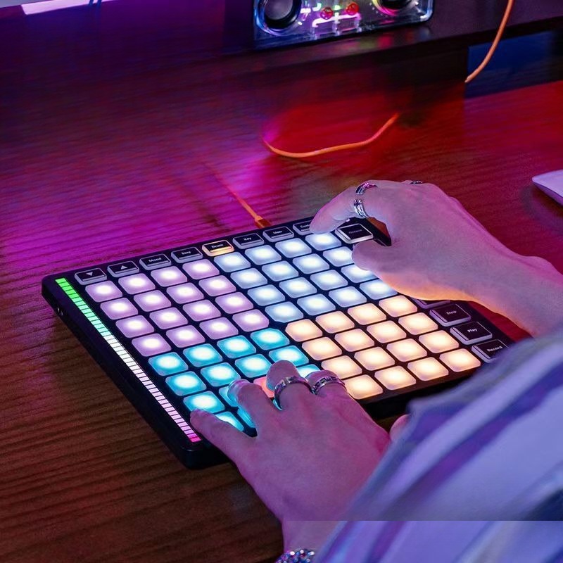 Midi Controller Pad - คอนโทรลเลอร์ MIDI แบบ 64 คีย์ สำหรับเครื่องดนตรีประเภทเพอร์คัชชัน
