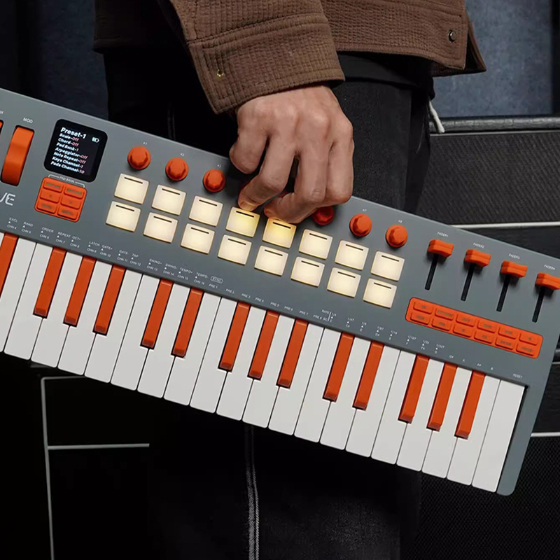 คีย์บอร์ด MIDI 37 คีย์ แบบพกพา - Midi Controller Pad บทวิจารณ์และราคา